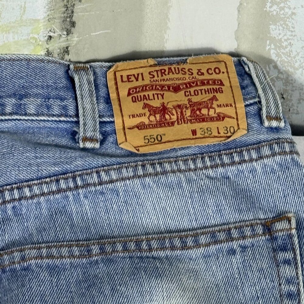Levi Staruss Co. 505 Womens Flared Jeans Blue Relaxed Fit Patches Size 38x30 - Picture 13 of 16